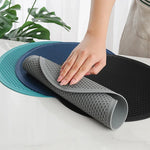 tapis silicone hexagonal moderne bleu turquoise bleu foncé gris noir opalescent cuisine minimaliste