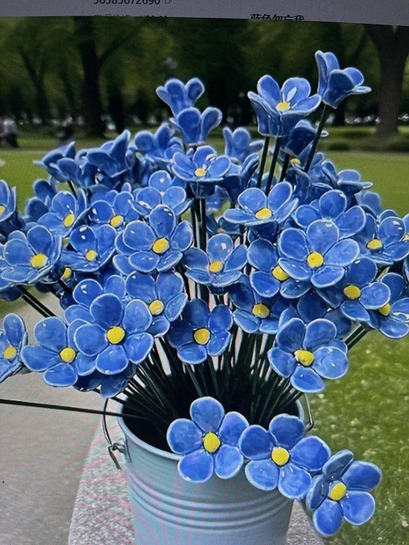 décoration intérieure moderne bouquet fleurs artificielles bleu vert blanc centre jaune occasion fête mariage