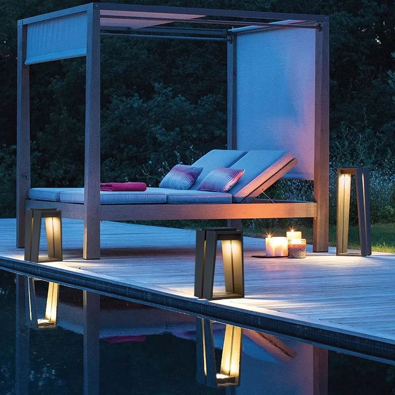 lumière solaire moderne gris contemporaine extérieure autonome led imperméable flux lumineux faible facile