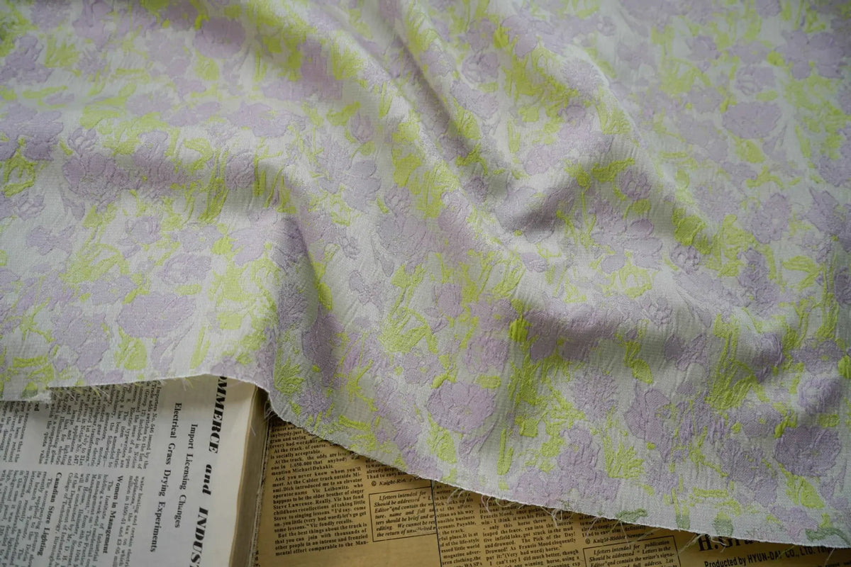tissu polyester jaune vert blanc fleurs simple texture douce classique résistant printemps automne coudre