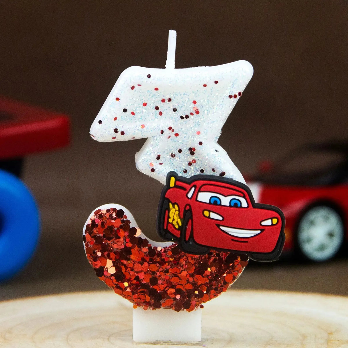 bougie numérique anniversaire lightning mcqueen disney glitter voiture forme chiffre blanc rouge