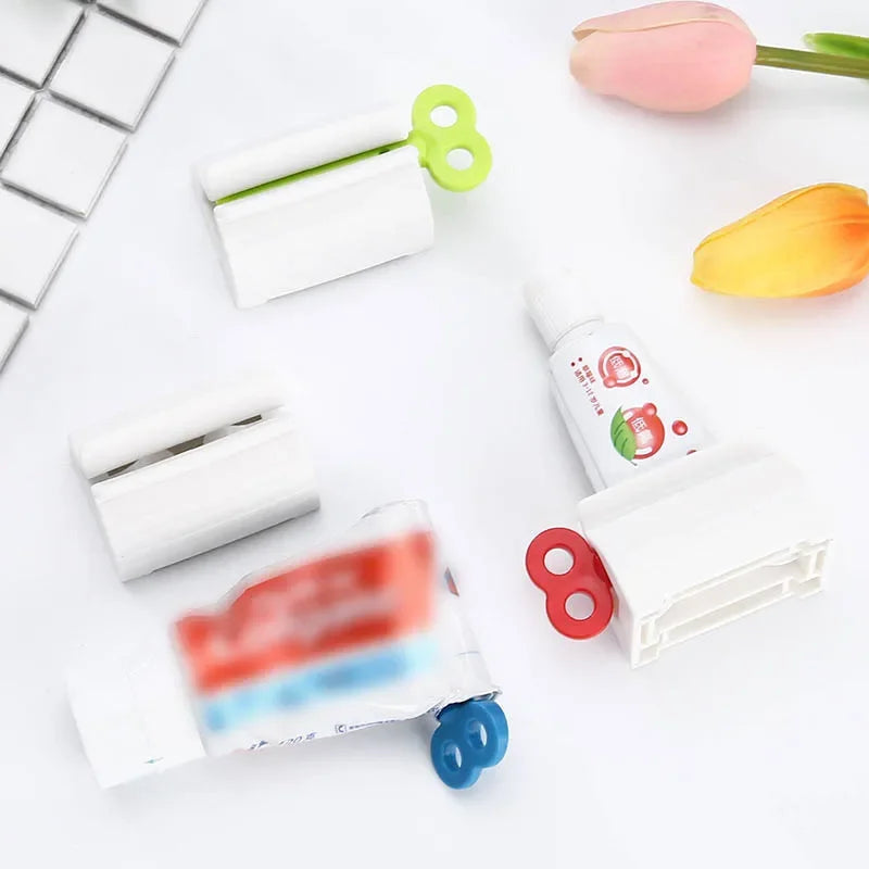 support mural blanc rouge bleu vert tube dentifrice moderne pratique salle bain organisateur anti