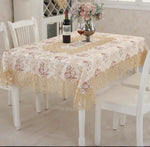 nappe table rectangulaire brodée fleurs roses beige doré bordure dentelle classique romantique