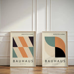 affiche abstraite géométrique moderne minimaliste beige noir orange vert cadre bois chambre salon decoration