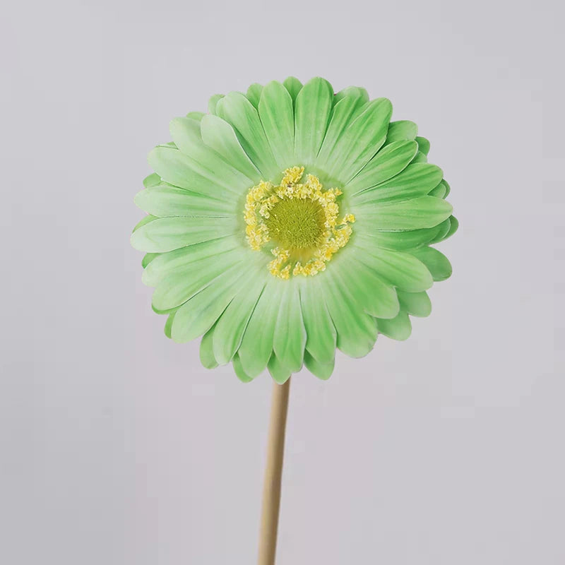 bouquet artificiel rouge rose vert blanc moderne feuilles pétales opacité extérieur mariage fête prénuptiale