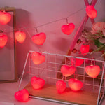 guirlande lumineuse coeurs rouges fil argenté festif romantique extérieur chambre jardin événement
