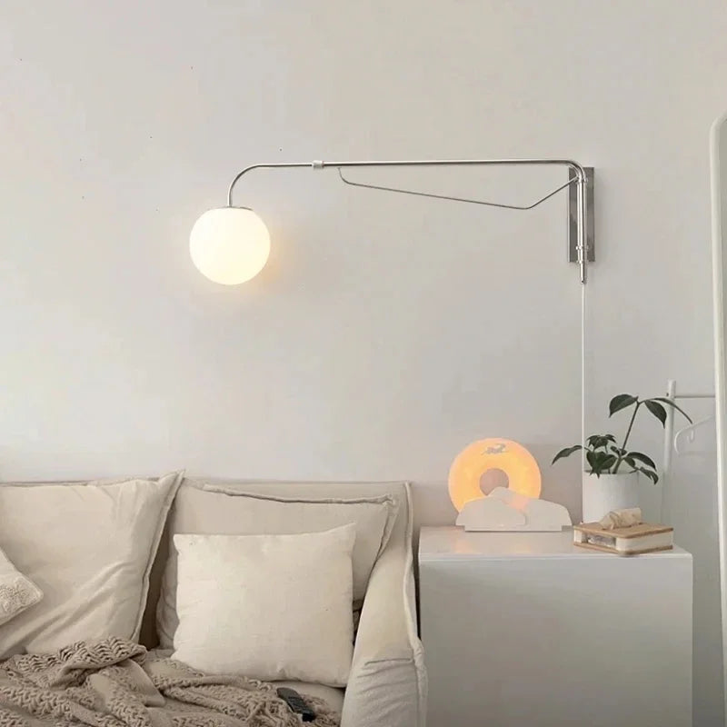 lampe murale articulée blanc chrome moderne minimaliste interrupteur bouton fixée mur câble électrique