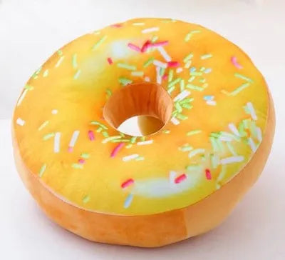 coussin donut forme ronde peluche animée couleurs variées glaçage sucre coloré décoration intérieure sofa