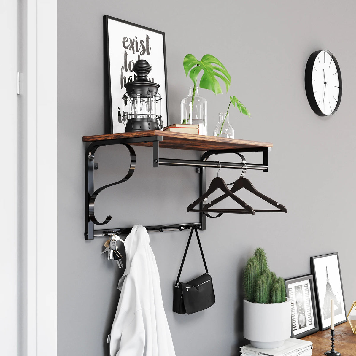 Porte-manteau mural industriel brun avec étagère et crochets