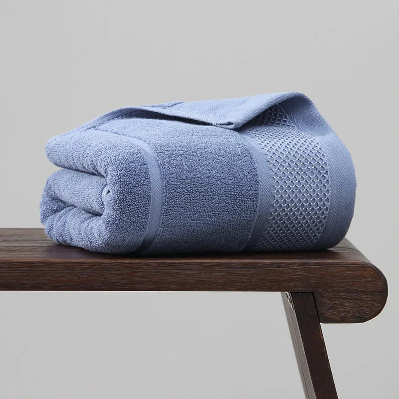 ensemble serviettes bain coton pur grande taille motif géométrique bleu gris violet blanc