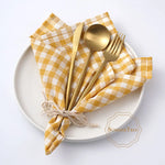 serviettes table coton carreaux rouge blanc marron bleu marine jaune noir classiques anneaux dorés