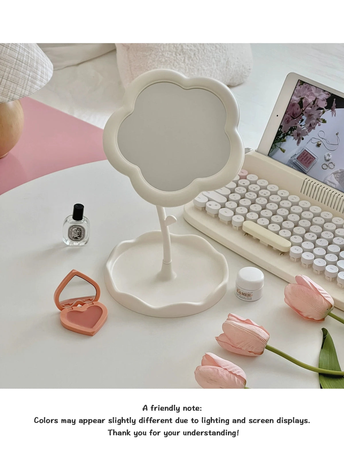 miroir table blanc crème rose poudré floral rangement maquillage bijoux calendrier