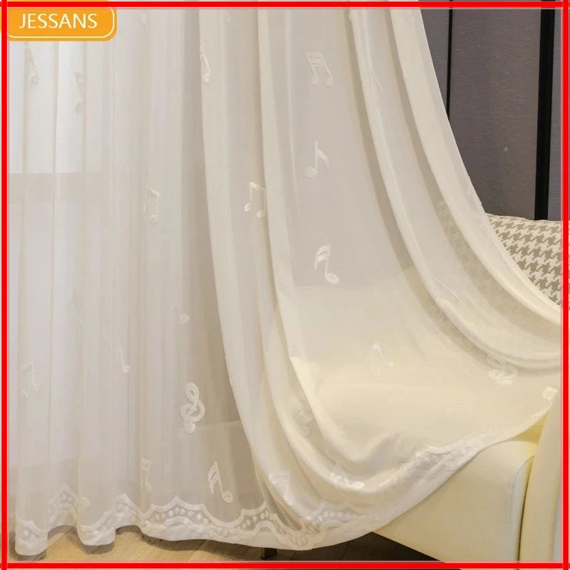 rideau blanc transparent notes musicales brodées salon chambre décoration classique moderne maison