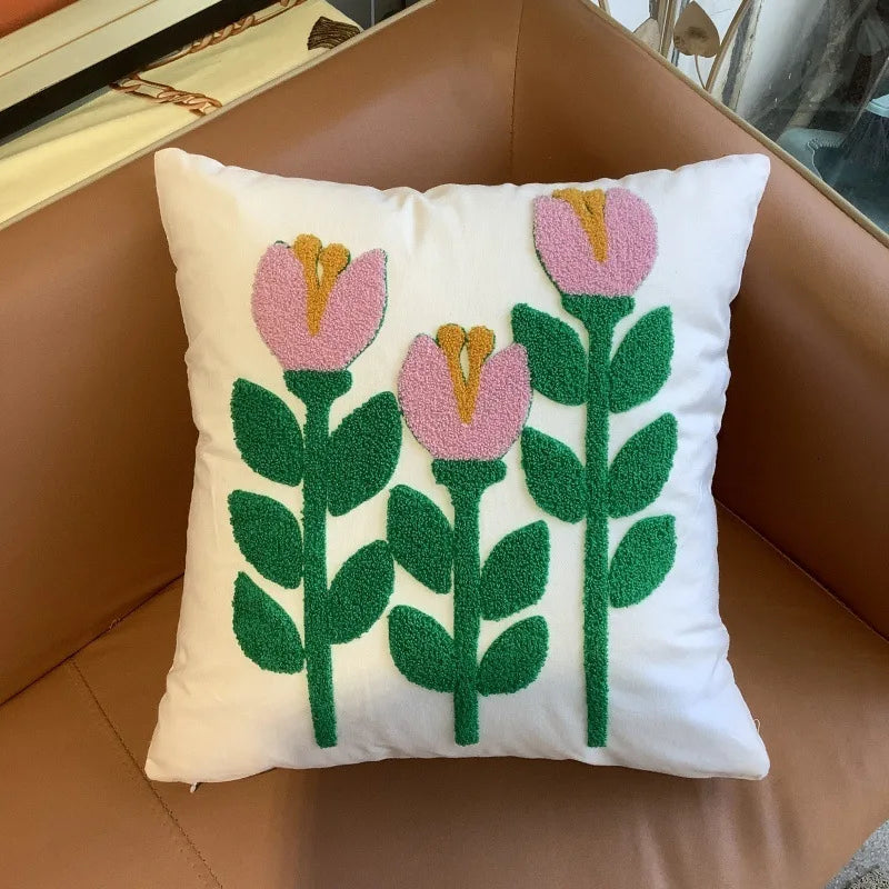 coussin décoratif brodé motifs floraux multicolore moderne maison canapé