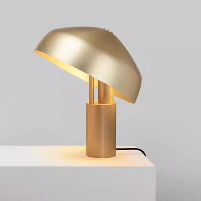Lampe de bureau champignon doré design nordique vue de face