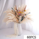 bouquet plumes graminées fleurs séchées blanc rose boho décoration intérieure anniversaire mariage