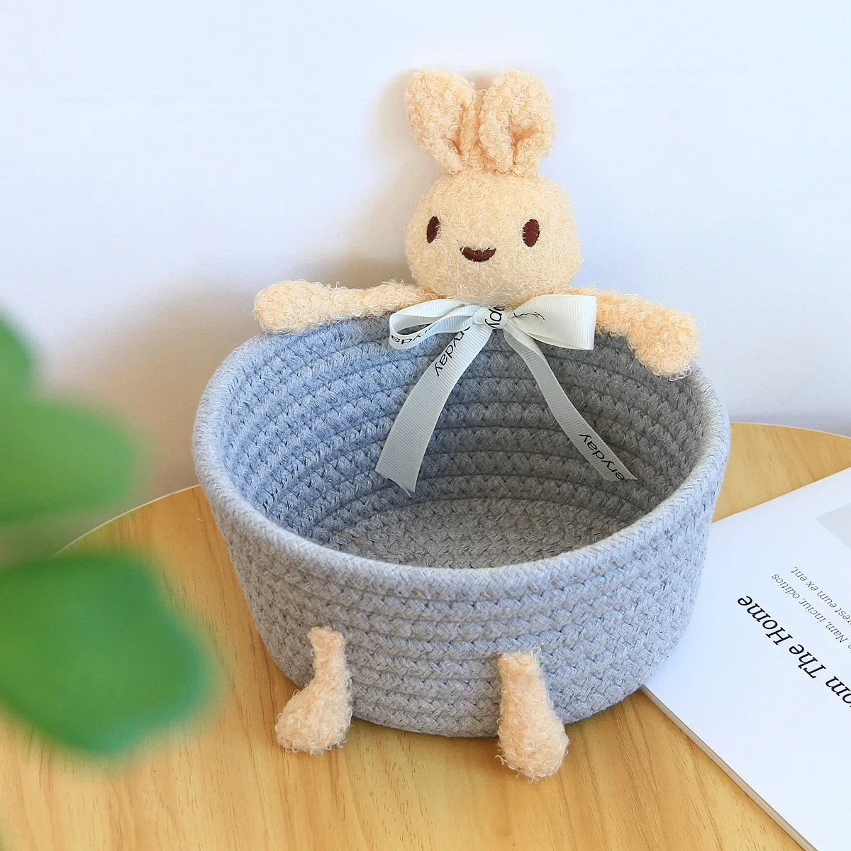 panier tissé réutilisable rangement enfant oiseaux peluche bijoux couleurs douces moderne