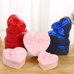 boîte cadeau forme cœur rose rouge bleu marine papier kraft satinée classique mariage fête