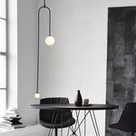 suspension lumineuse moderne sphères translucides structure métallique vis doré noir blanc