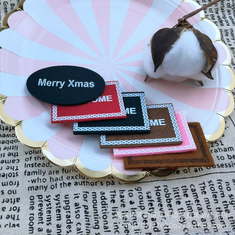 patchs festifs noel decoration textile noir marron rose rouge beige inscriptions bien argenté vintage