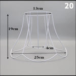 support lampe blanc grille métallique moderne cadre fer abat jour table décoration intérieur