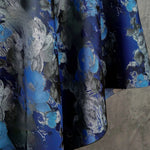 tissu imprimé fleurs bleues polyester opacité largeur 160cm respectueux environnement