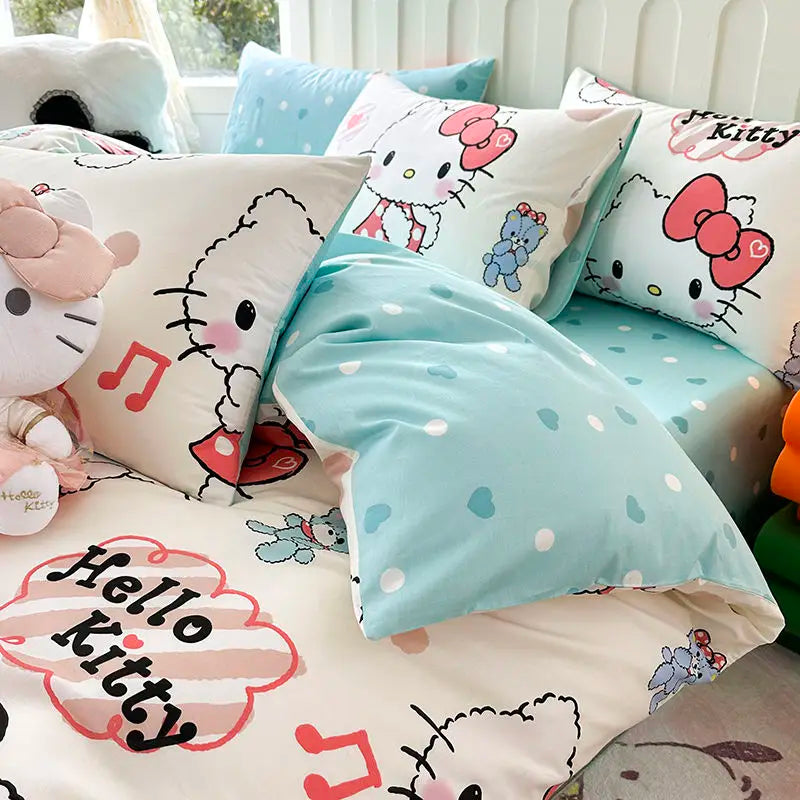 Détail motif Hello Kitty sur housse de couette