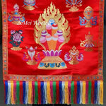 tapis décoratif artisanal or rouge broderie bouddhiste franges colorées tissu d'art opacité traditionnel motifs