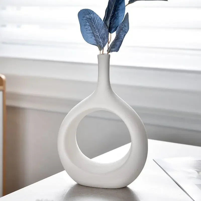 vase moderne blanc céramique table decoration intérieur art contemporain simple