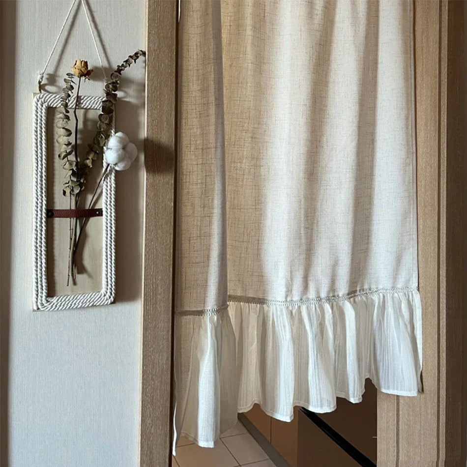 rideau tubulaire beige clair motif floral opacité classique tissu lin plis naturels bordure dentelée