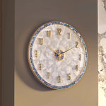 horloge murale moderne décorative aiguille géométrique nacre doré blanc iridescent