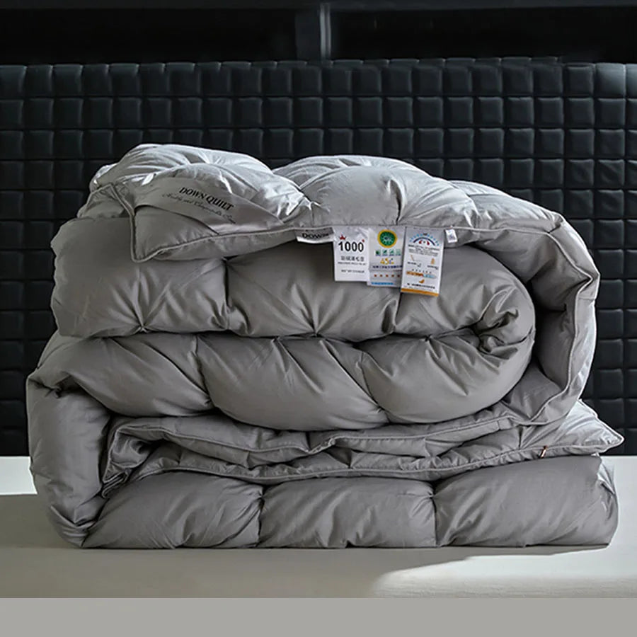 couette blanche hiver matelassée motif carrés doublure coton polyester légère moderne