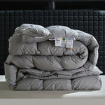 couette blanche hiver matelassée motif carrés doublure coton polyester légère moderne