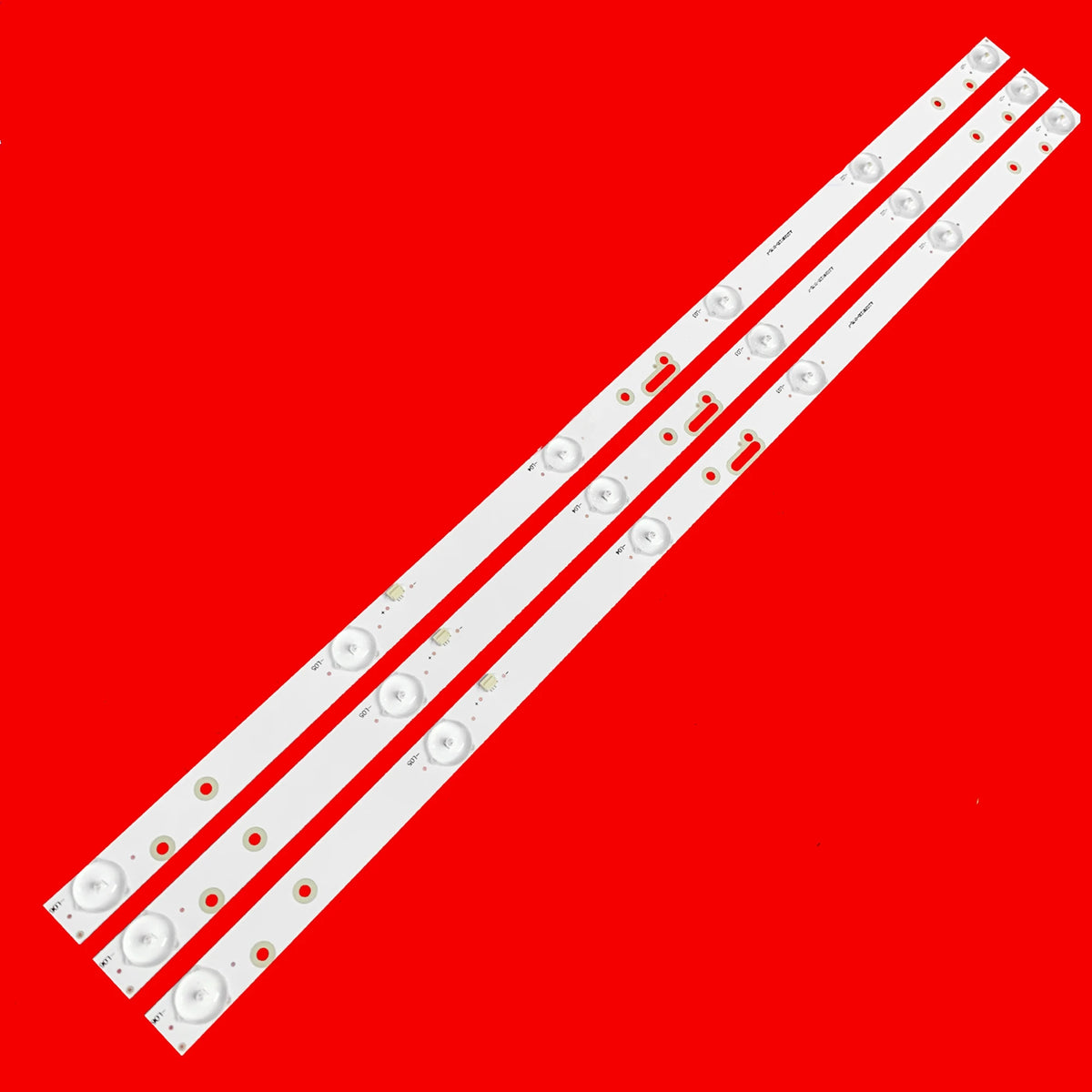 barres lumineuses led blanc rouge décoration industrielle points métalliques réguliers flux lumineux