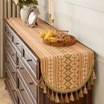 chemin table broderie traditionnelle motifs floraux beige marron rouge bleu vert classique ethnique tassel