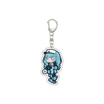 porte clés anime personnages stylisés noir blanc orange rose bleu vert cartoon mignon lettres