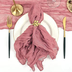 serviette table moderne rouge vert olive bleu marine rose blanc léger ondulée décoration mariage
