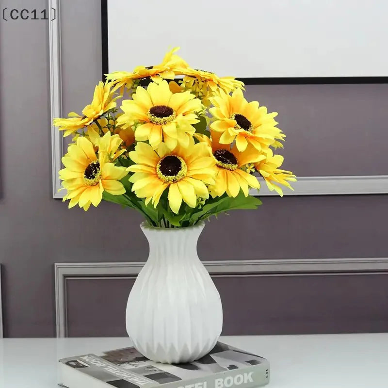 vase blanc moderne rayures verticales décoration intérieure bouquets artificiels salon
