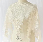 étole élégante broderie fine motifs floraux géométriques polyester translucide rose pâle bleu clair vert