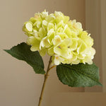 bouquet artificiel hortensia bleu clair blanc rose pâle vert clair moderne minimalisteintérieur decoration