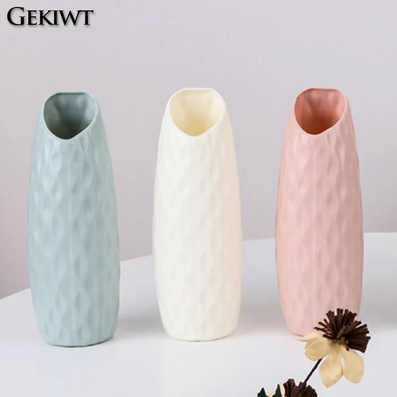 vase decoratif moderne bleu clair blanc rose texturé minimaliste table fleurs artificielles