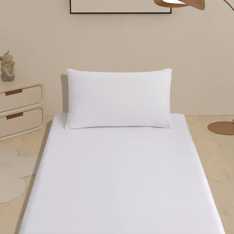 protège matelas blanc anti acariens zippé anti bactéries perméable l'air polyester moderne