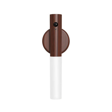 lampe poche rechargeable adhésive moderne bois marron foncé blanc texture naturelle interrupteur port charge