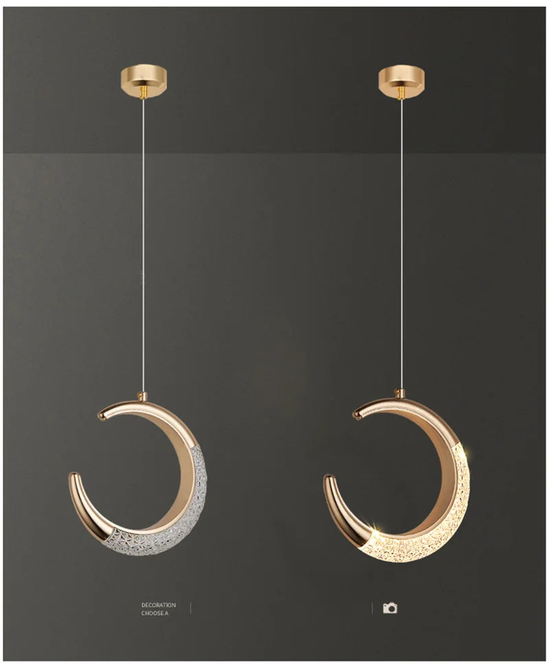 lampe suspendue contemporaine dorée cristal transparent élégante salon chambre lumière acrylique haute transmission