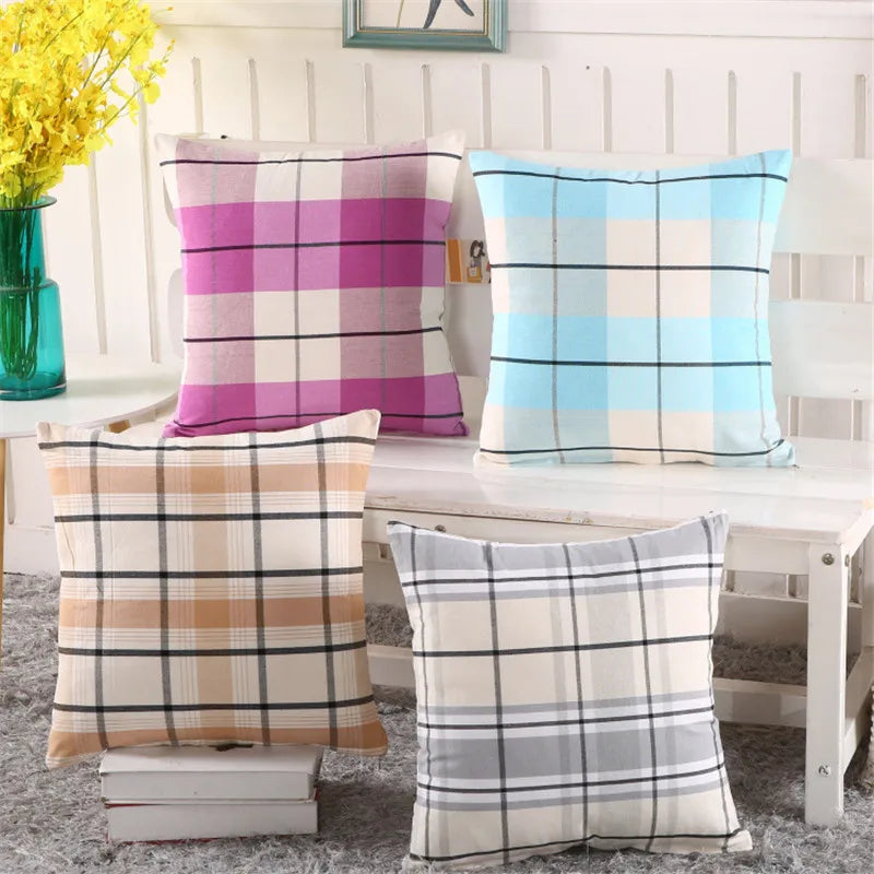taies d'oreiller rayées couleurs modernes coussins décoratifs carrés motifs carreaux chambre maison festive