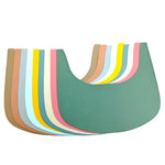 tapis silicone antidérapant protection table enfant vert beige rose bleuclair jaune gris moderne pratique
