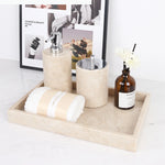 ensemble salle bain moderne marbre beige flacon savon désinfectant boîte cotons tiges rangement accessoires