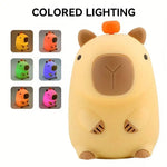 veilleuse capybara mignonne lumiere douce enfantine couleur beige jaune orange pomme