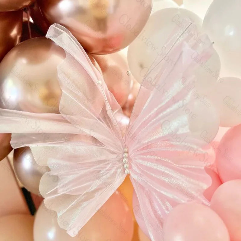 Papillons géants couleur saphir profond pour mariage