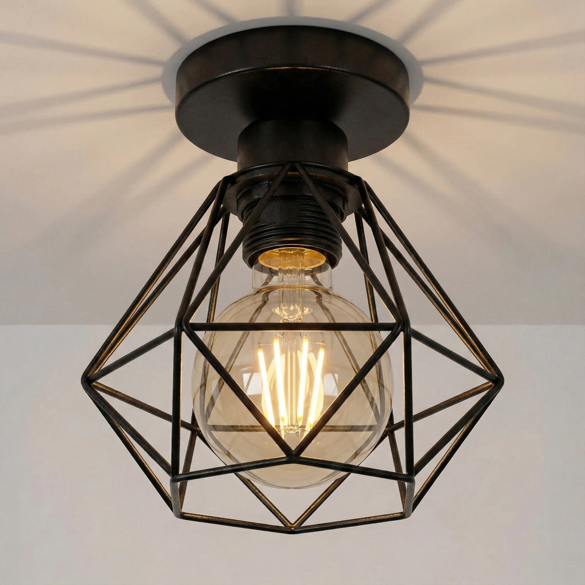lampe industrielle noire grille géométrique éclairage intérieur moderne salle restaurant thé